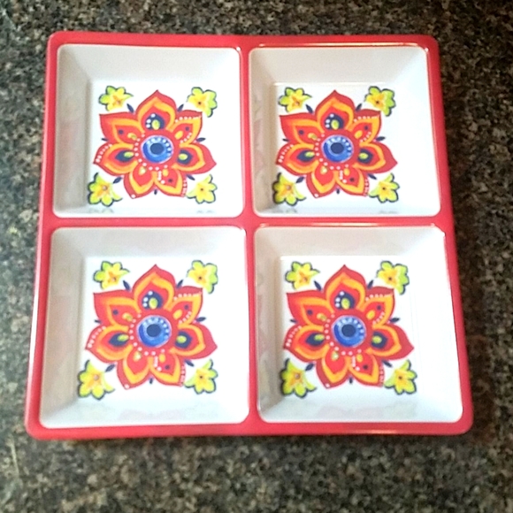 Tray - Picture 1 of 1